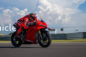 Panigale V4 R image 1