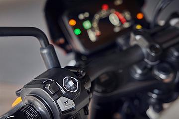 CB500 Hornet image 3