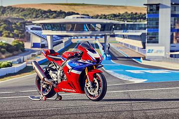 CBR1000RR Fireblade image 2
