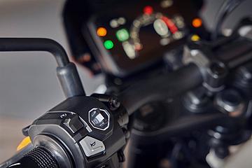 CB500 Hornet image 3