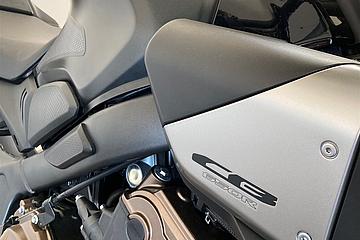 CB650R image 3